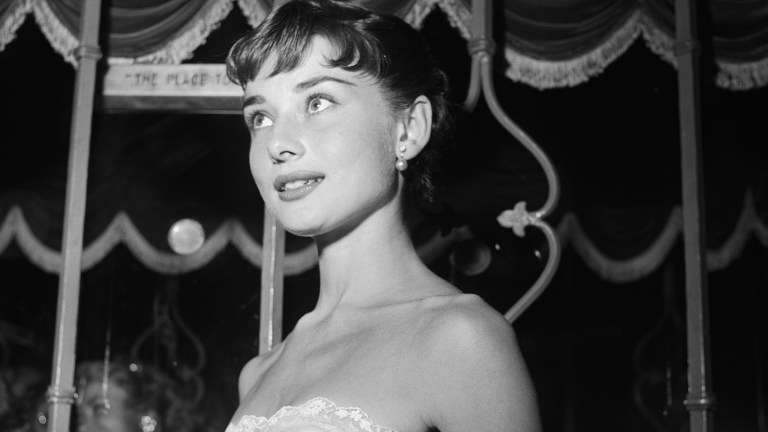 Audrey Hepburn wins Roman Holiday Oscar after World War II