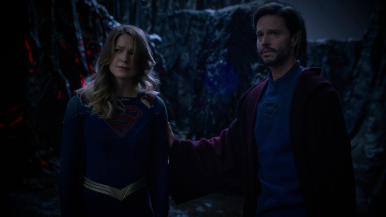 Supergirl flirts with horror and fights phantoms