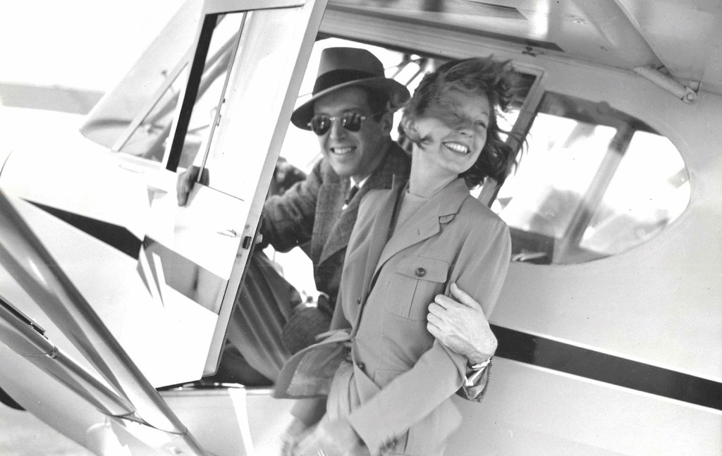 Jimmy Stewart and Margaret Sullavan in plane