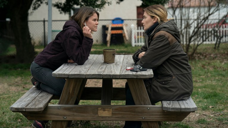 Carrie Layden (Sosie Bacon) and Mare Sheehan (Kate Winslet) in Mare of Easttown