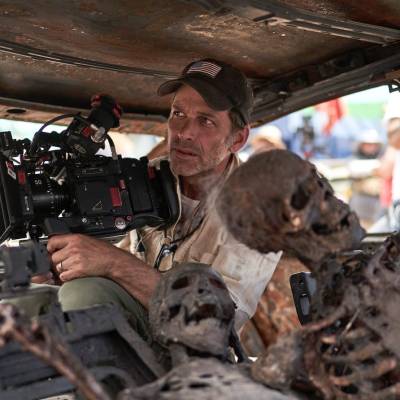 Zack Snyder filming Army of the Dead skeletons