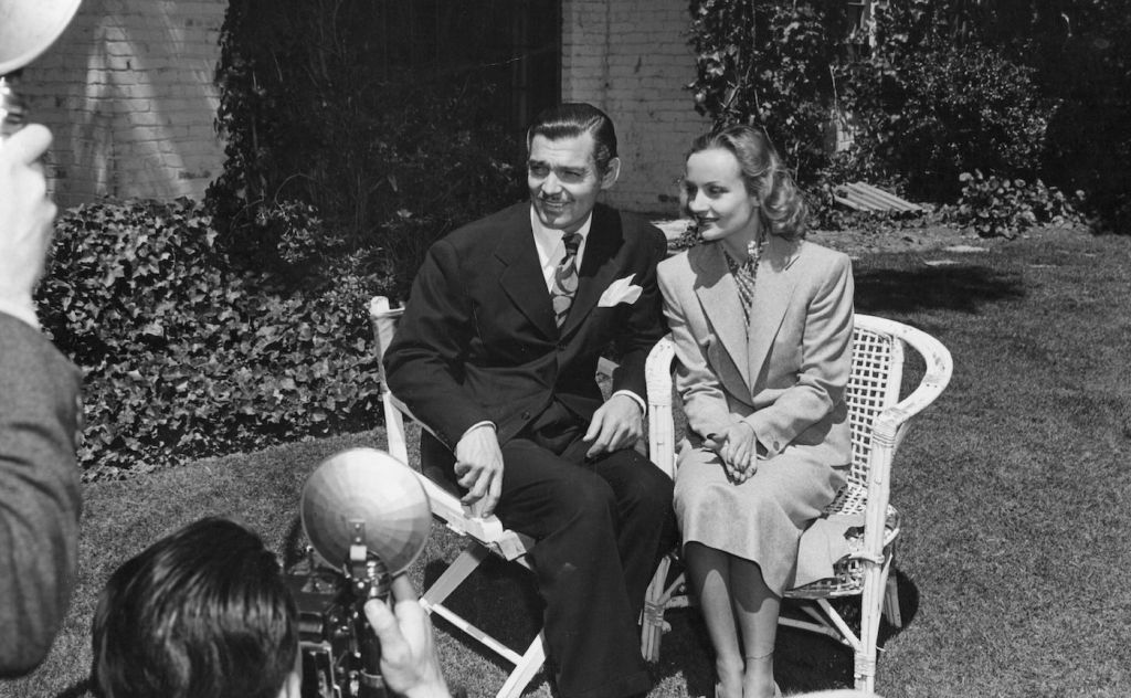 Clark Gable and Carole Lombard posing for photographers in 1939