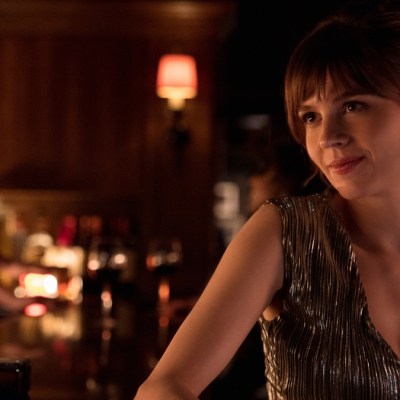 Katja Herbers as Dr Kristen Bouchard in Evil season 2 episode 3