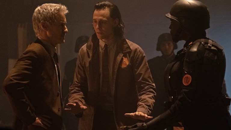 Owen Wilson, Tom Hiddleston, Wunmi Mosaku in Loki