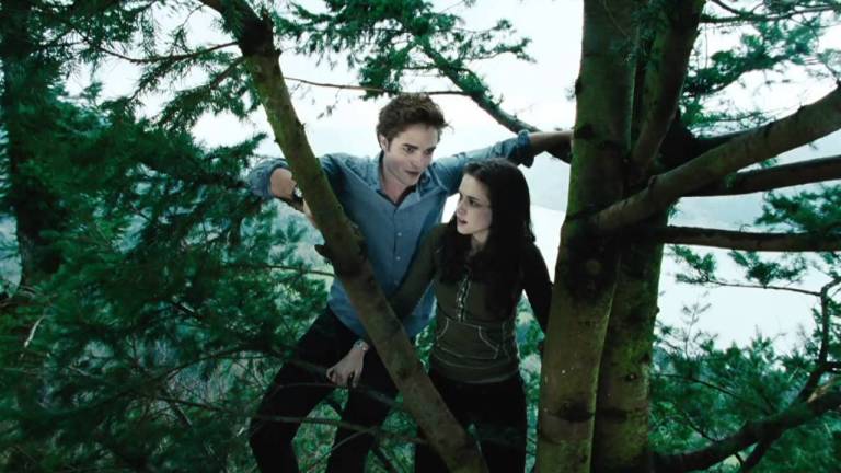 Robert Pattinson and Kristen Stewart in Twilight