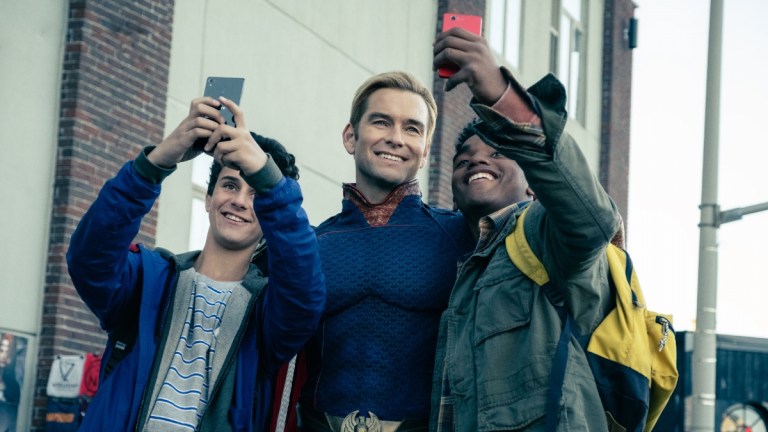 Homelander (Antony Starr) with some fans in The Boys season 1