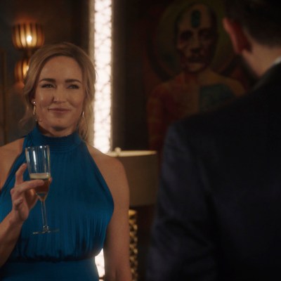 Caity Lotz as Sara Lance on Legends of Tomorrow Season 6 Episode 6 "Bishop's Gambit"