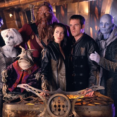 The space crew of Farscape on the bridge of Moya