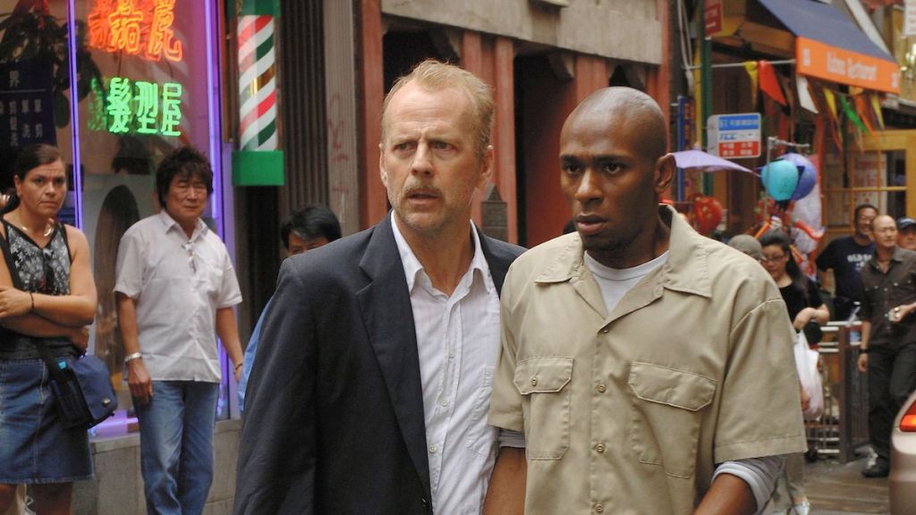 Bruce Willis and Mos Def in 16 Blocks