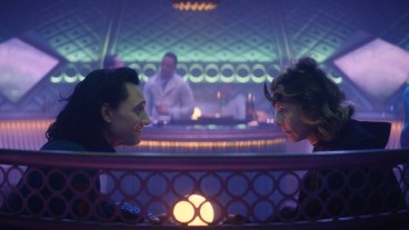 Loki (Tom Hiddleston) and Sylvie (Sophia Di Martino