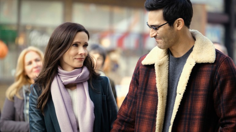 Tyler Hoechlin as Clark Kent and Bitsie Tulloch as Lois Lane on Superman & Lois