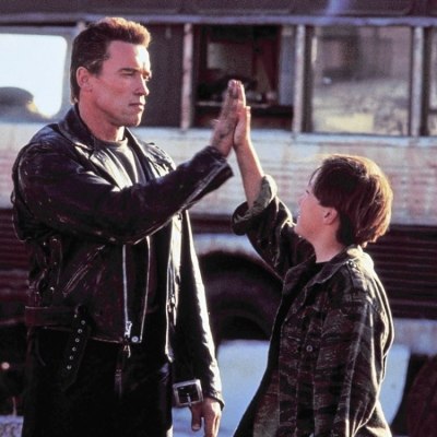 Arnold Schwarzenegger and Edward Furlong in Terminator 2
