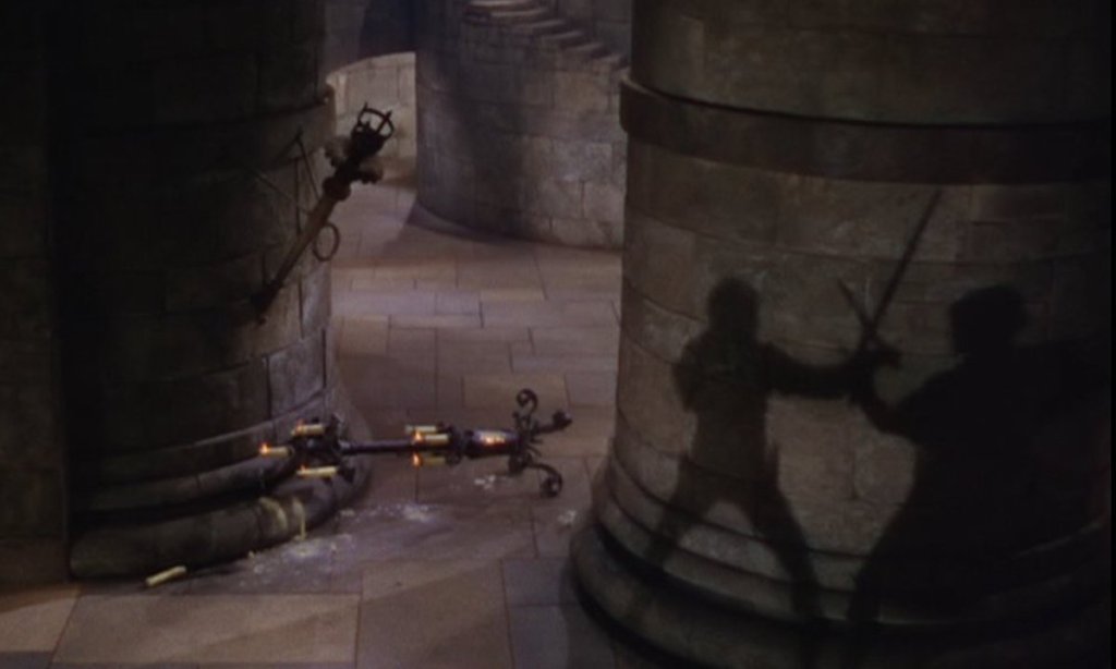 Shadows fight in The Adventures of Robin Hood