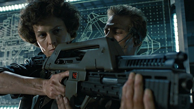 Aliens; Signourney Weaver as Ripley, Michael Biehn as Hicks.