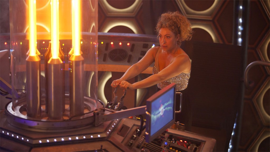 Alex Kingston as River Song in Doctor Who screengrab