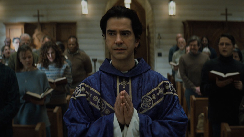 Midnight Mass Hamish Linklater as Father Paul