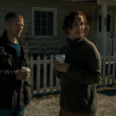 Riley Flynn (Zach Gilford) and Erin Greene (Kate Siegel) in Midnight Mass