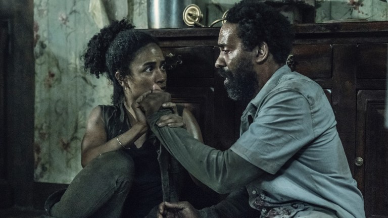 Connie (Lauren Ridloff) and Virgil (Kevin Carroll) in The Walking Dead season 11