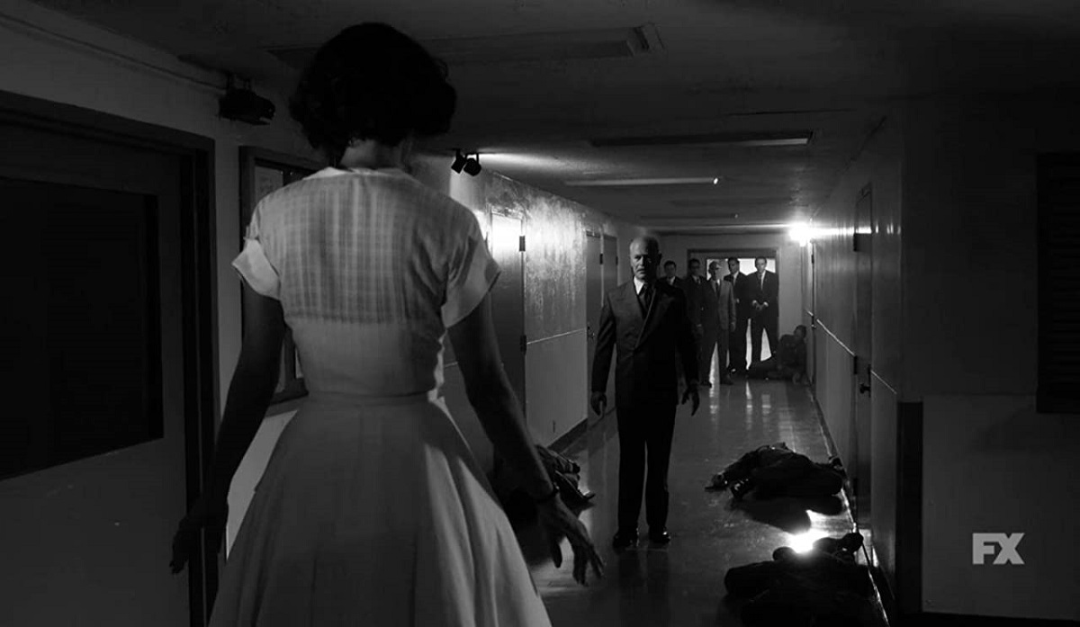 aliens invade american horror story double feature den of geek aliens invade american horror story double feature den of geek