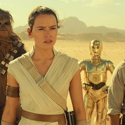 Star Wars: The Rise of Skywalker; Finn, Chewie, Rey, C-3PO and Poe Dameron.