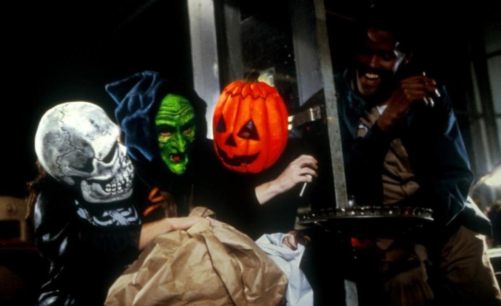 Halloween III temporada de máscaras de brujas