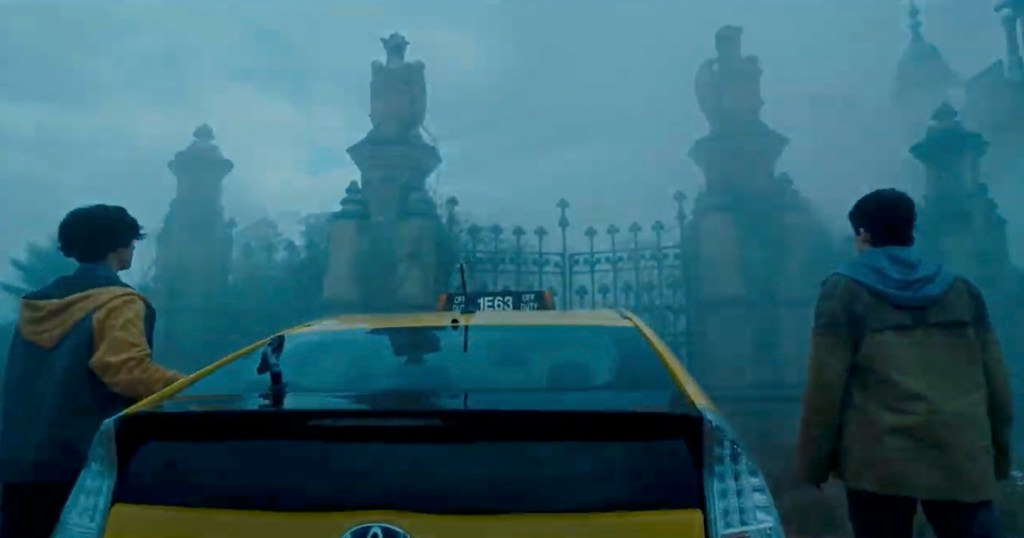 The Flash Wayne Manor