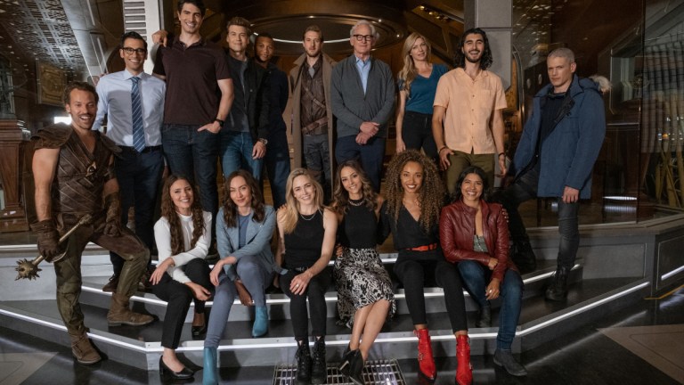 The cast of Legends of Tomorrow Episode 100