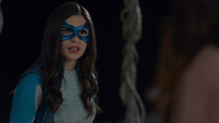 Supergirl: Dreamer Confronts her Transphobic Sister