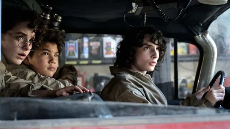 Finn Wolfhard and Mckenna Grace in Ghostbusters Afterlife Ending