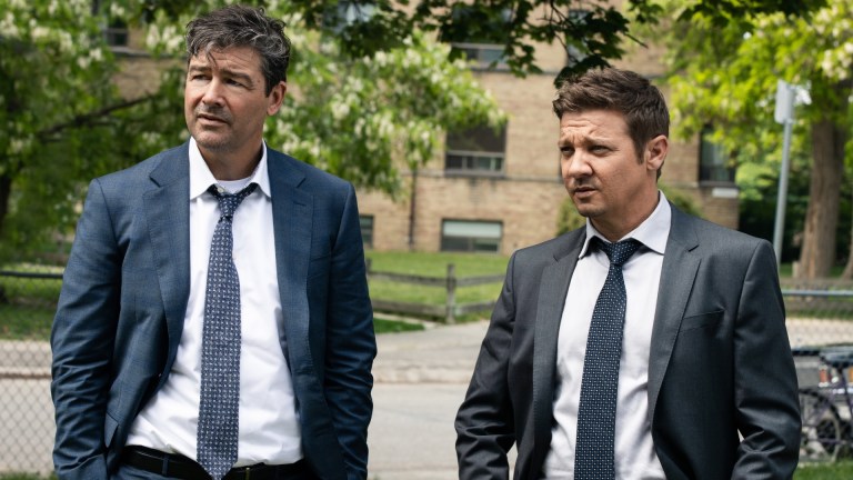 Mitch McLusky (Kyle Chandler) and Mike McLusky (Jeremy Renner) on Mayor of Kingstown