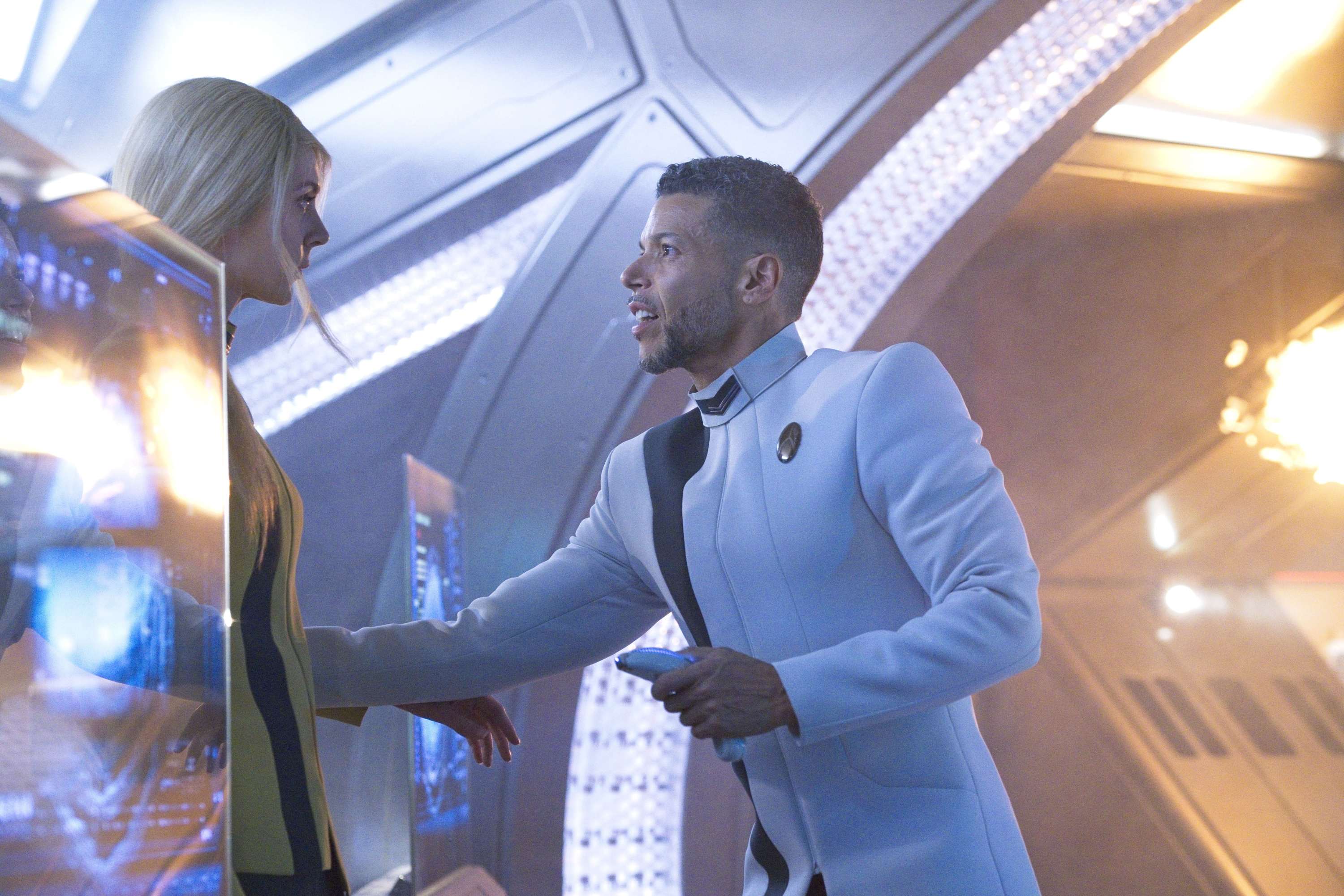 star trek discovery season 4 episode 2 easter eggs references den of geek