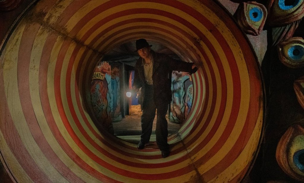 Bradley Cooper in Nightmare Alley
