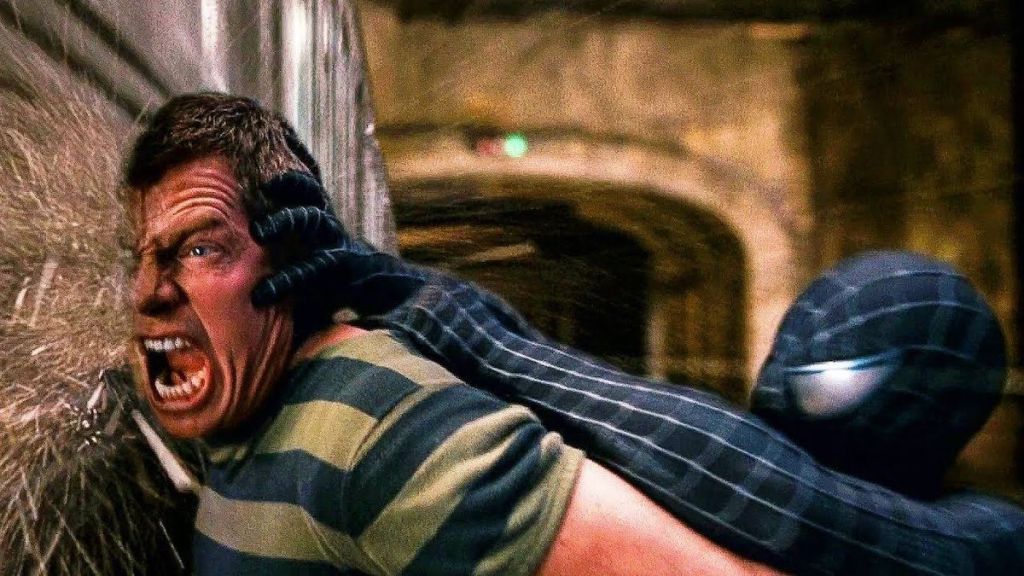 Sandman fights Spidey in Spider-Man 3