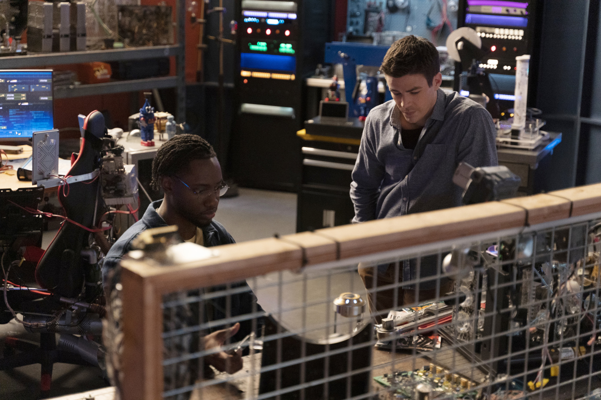 The Flash: Como a humanidade de Chester desbloqueia o Fireplace Meta Thriller da 8ª temporada The Flash: Como a humanidade de Chester desbloqueia o Fireplace Meta Thriller da 8ª temporada