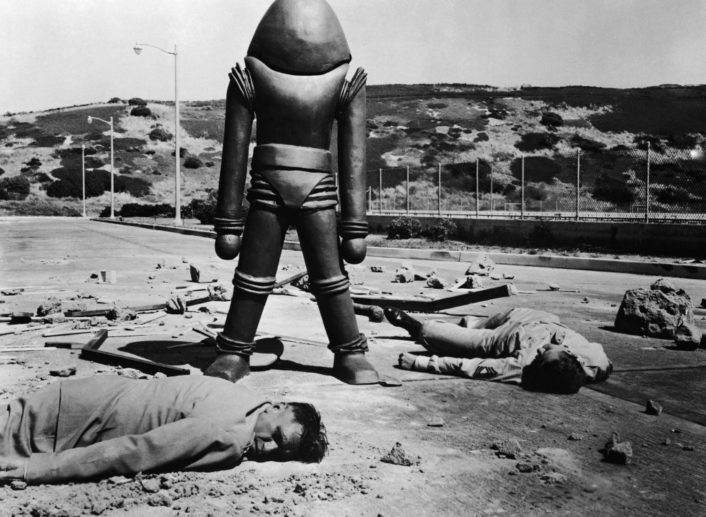 Earth vs the Flying Saucers