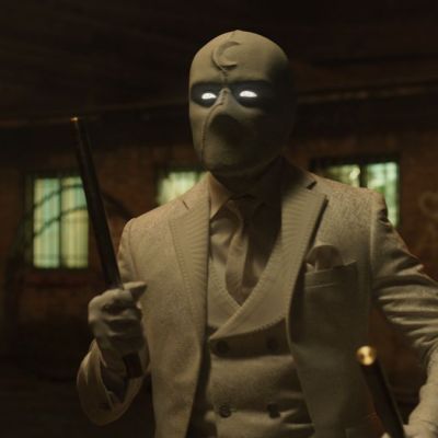 Oscar Isaac in Moon Knight Episode 2 "Summon the Suit"