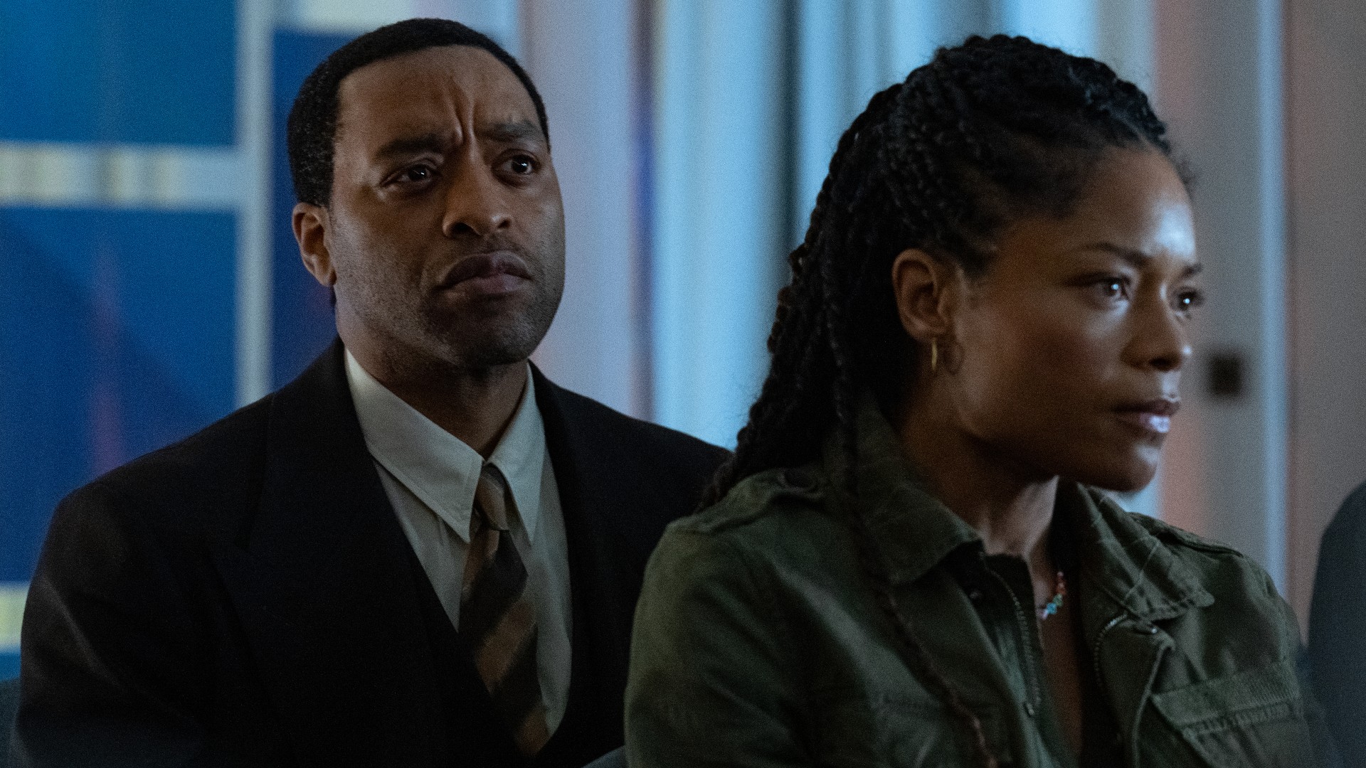 How Showtime’s The Man Who Fell to Earth Compares to the Film How Showtime’s The Man Who Fell to Earth Compares to the Film