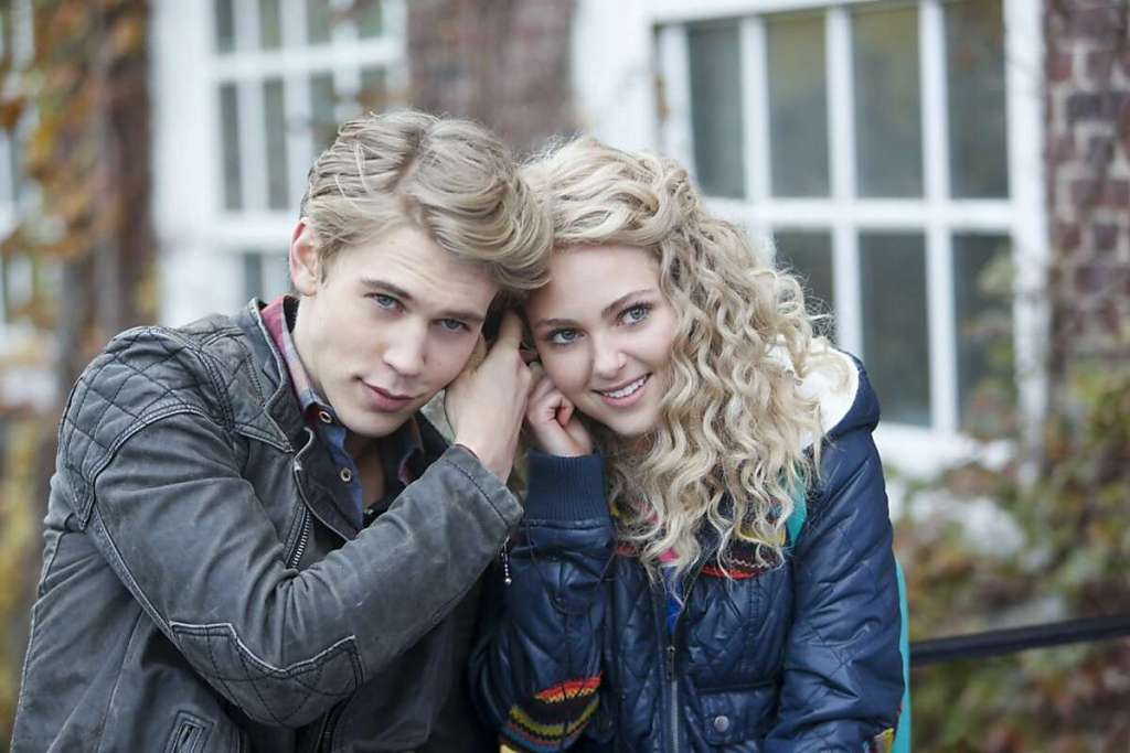 Austin Butler in The Carrie Diaries