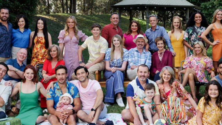 Neighbours current cast