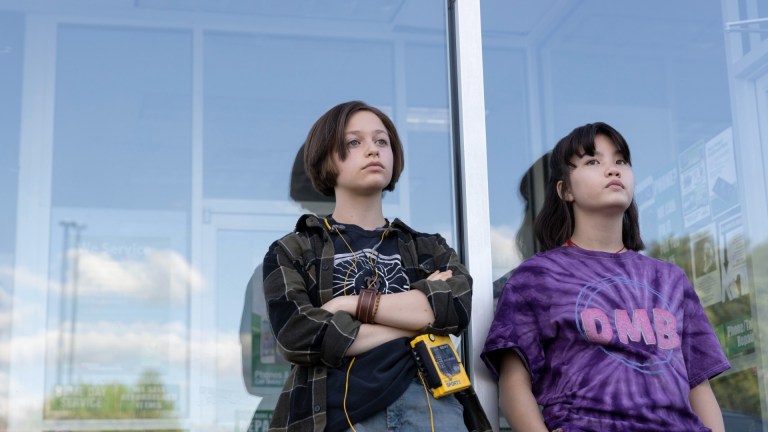 Mac Coyle (Sofia Rosinsky) and Erin Tieng (Riley Lai Nelet) in Paper Girls episode 2.