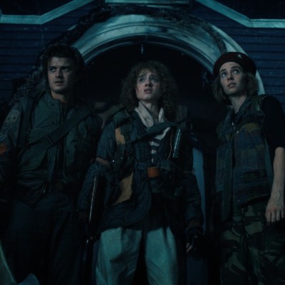 Steve (Joe Keery), Nancy (Natalia Dyer), and Robin (Maya Hawke) in Stranger Things season 4 episode 9