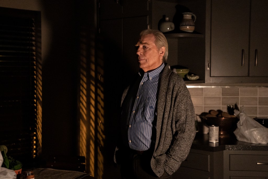 Michael McKean as Chuck McGill - Better Call Saul _ Season 6, Episode 13 - Photo Credit: Greg Lewis/AMC/Sony Pictures Television