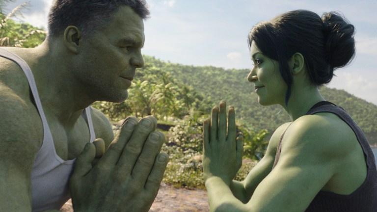 Mark Ruffalo and Tatiana Maslany in She-Hulk