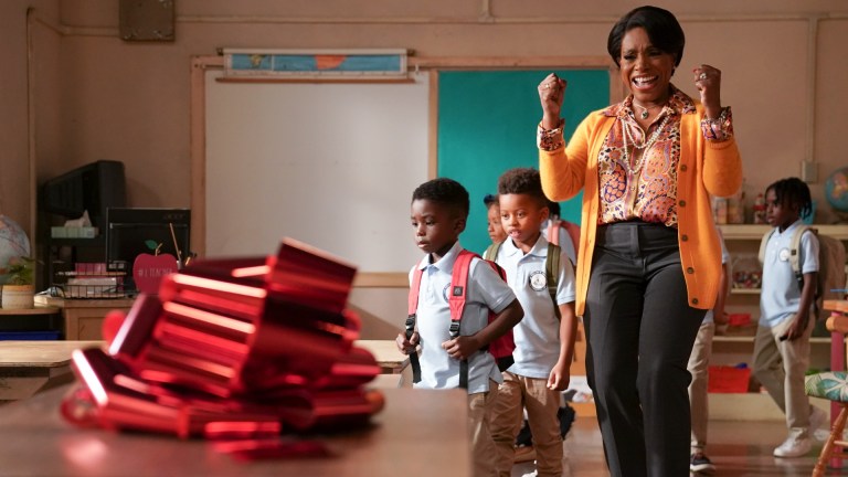 SHERYL LEE RALPH in Abbott Elementary season 2 episode 1