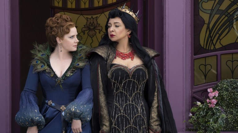 (L-R): Amy Adams as Giselle and Maya Rudolph as Malvina Monroe in Disney's live-action DISENCHANTED, exclusively on Disney+. Photo by Jonathan Hession.