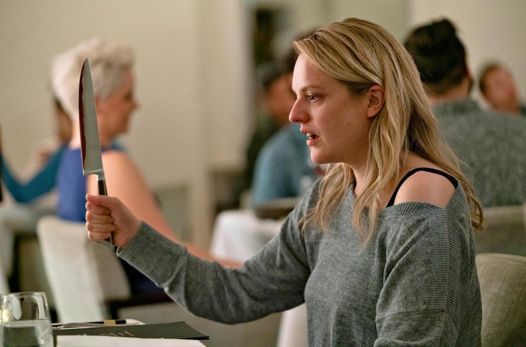 Elisabeth Moss with bloody knife in The Invisible Man