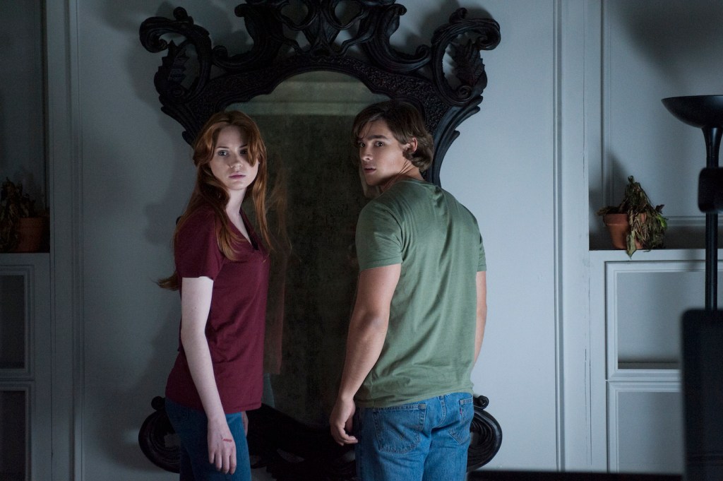 Karen Gillan in Oculus