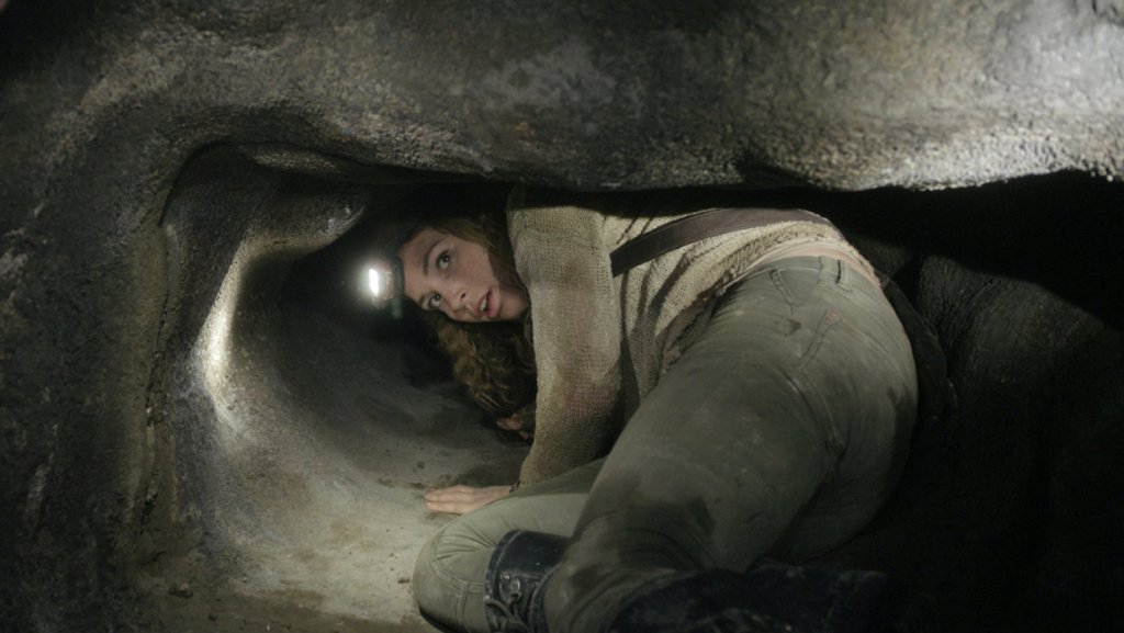 Perdita Weeks in As Above So Below