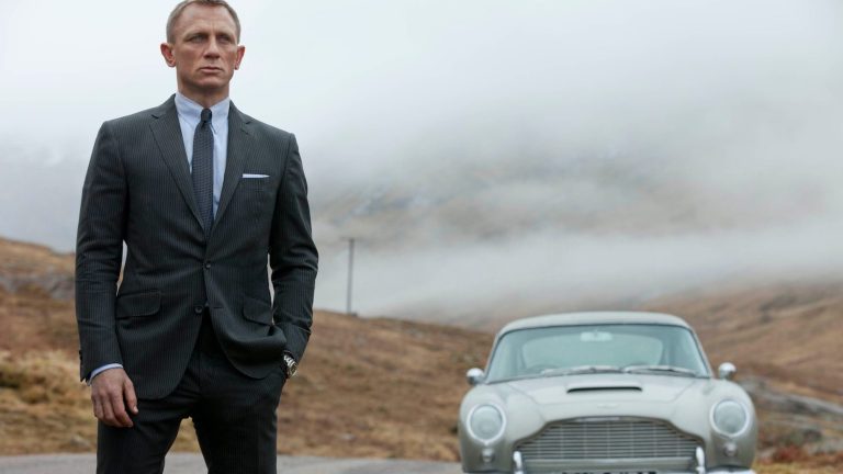 Daniel Craig glowering as James Bond