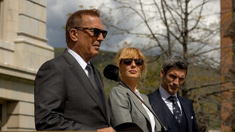 John Dutton (Kevin Costner), Beth Dutton (Kelly Reilly), and Jamie Dutton (Wes Bentley)